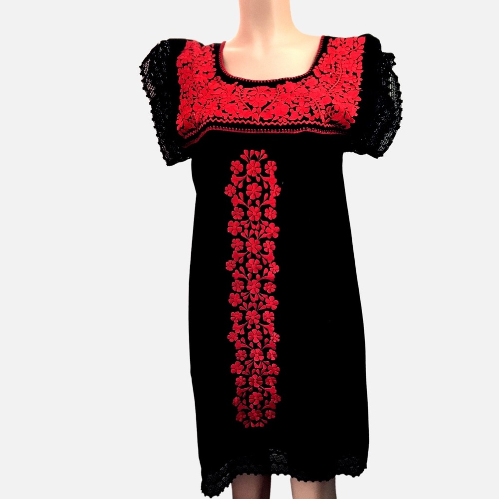 Traditional hand-made Dress from Puebla MX
